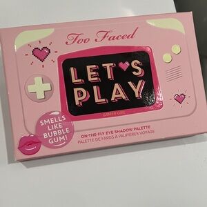 Too Faced Gamer Girl Eyeshadow Palette in Pink